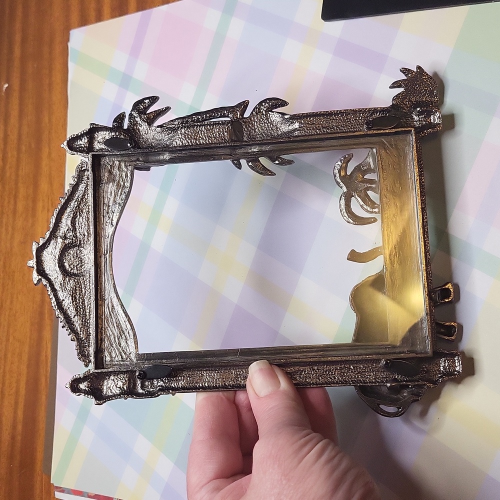 Enamel Picture Frame - Picture 6 of 6